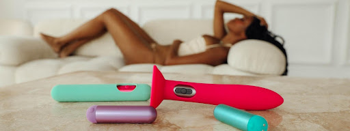 masturbation-with-sex-toys