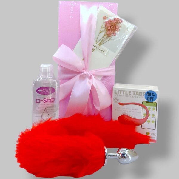 Bundle 16 "Trick or tease" Ready to play with tails, buzzing adult toy, and a little extra spice this Halloween. #SpookyPleasure #HalloweenVibes